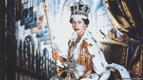 Queen Elizabeth Ii In Coronation Robes June 1953 By Cecil Beaton V | Bed Mattress Sale