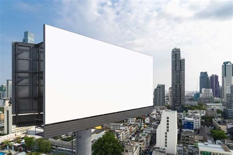 Guide to Standard Billboard Sizes - MeasuringKnowHow