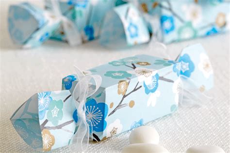 Wedding DIY - Bonbon Wrapper - Modern Wedding