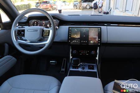 2023 Range Rover PHEV first drive | Car Reviews | Auto123