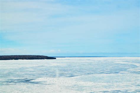 60+ Winter Mackinac Bridge Stock Photos, Pictures & Royalty-Free Images ...