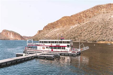 Dolly Steamboat Cruise- the best way to experience Canyon Lake - Karabou