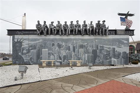 Lunch atop a Skyscraper, 1932 | Flickr - Photo Sharing!