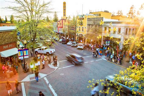 Boulder on the Deschutes: Bend, Oregon