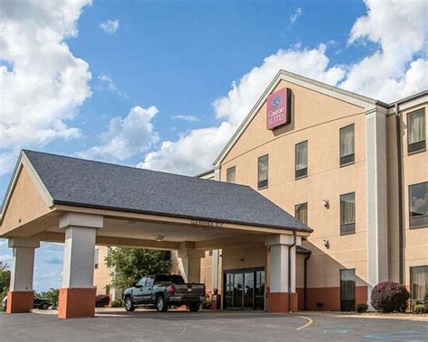 COMFORT SUITES JEFFERSON CITY $122 ($̶1̶2̶9̶) - Prices & Hotel Reviews - MO