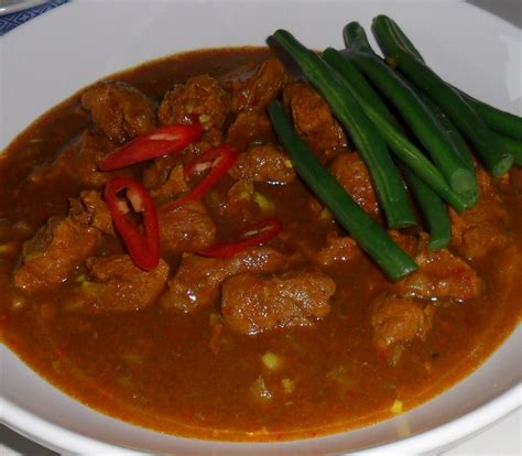 Burmese Beef Curry Recipe, with ginger, chilli, and lemon grass ...