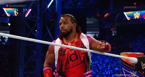 Xavier Woods Cosplays as WWE Legend for Impromptu Segment at SummerSlam ...