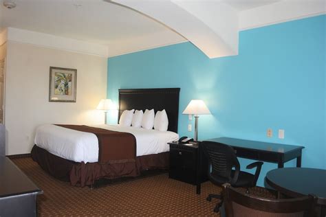 Baymont by Wyndham Galveston Galveston, Texas, US - Reservations.com