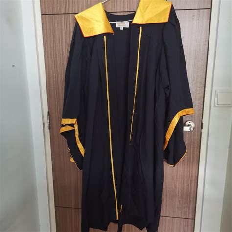 Singapore Poly Graduation Gown, Everything Else on Carousell