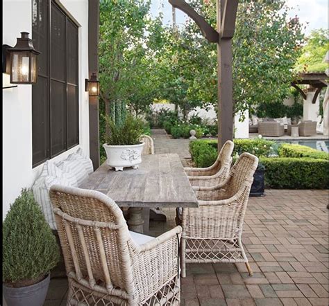 Projects | On The Veranda, Luxury Patio Furniture