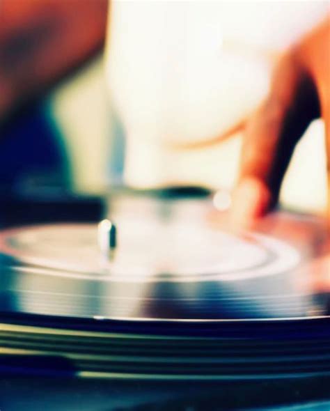 Roundup: The 8 Best DJ Turntables Of 2023 - Digital DJ Tips