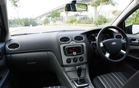 Review Information Kelemahan dan Keunggulan Mobil Ford Focus Mk2 Lengkap