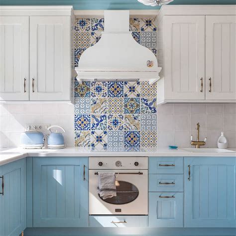 White And Blue Kitchen Backsplash – Kitchen Info