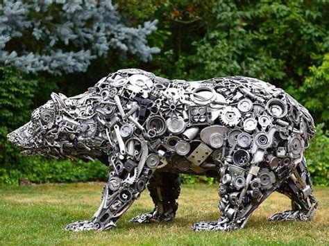 Artist Makes Incredible Sculptures Made Out Of Recycled Materials | Recycled metal art, Metal ...