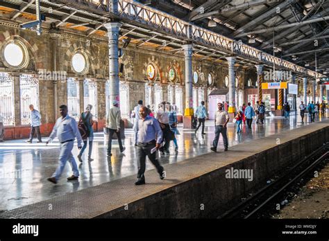 Cst railway station hi-res stock photography and images - Alamy