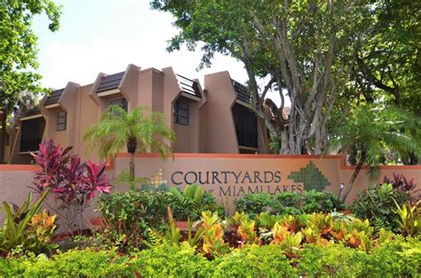 Courtyards at Miami Lakes Rentals - Hialeah, FL | Apartments.com