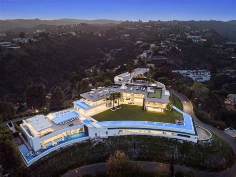 See inside the biggest modern home in the US, a 105,000-square-foot megamansion in Los Angeles ...