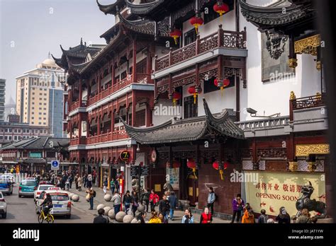 Shanghai Old Street, an old business street, Shanghai, China Stock ...