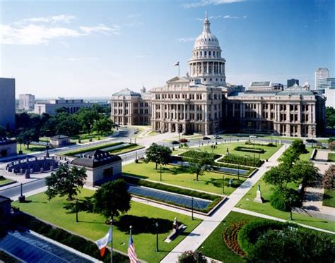Texas State Capitol Texas State Capitol, Us Capitol, Austin Skyline, Capitol Building, Payday ...