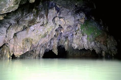 The Karst Cave in Bama Villiage ,guangxi, China Stock Image - Image of countryside, chinese ...