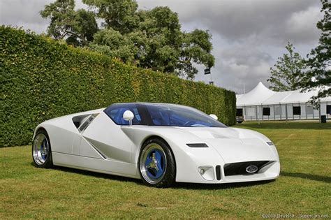 Autos: Ford GT90 concept car 1995