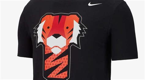 Nike unveils Tiger Woods 'Frank' the headcover T-shirt