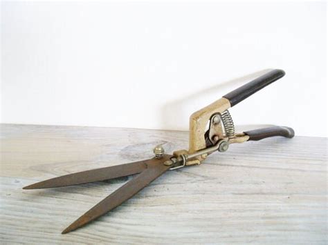 Vintage Craftsman Grass Garden Clippers