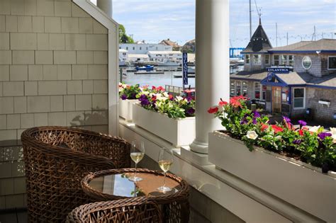 Deluxe Guest Room - Camden, Maine Romantic Getaways | Grand Harbor Inn