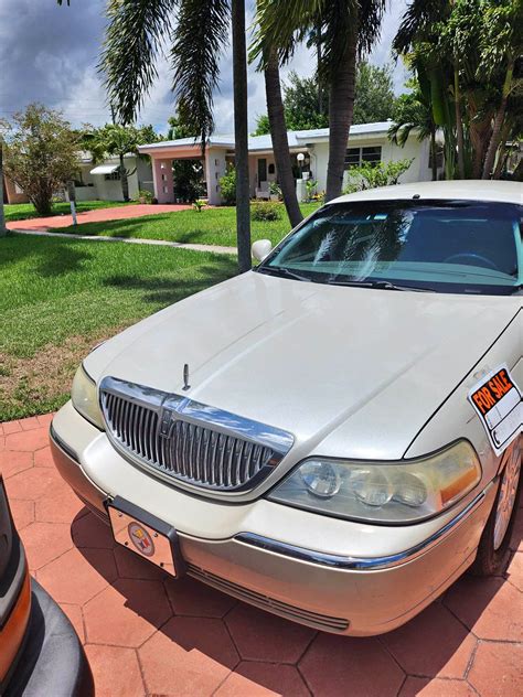 Lincoln Town Car for sale in Miami, Florida | Facebook Marketplace