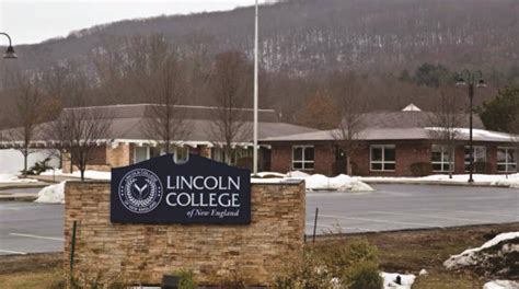 College History Garden: Lincoln College of New England Announces Closure