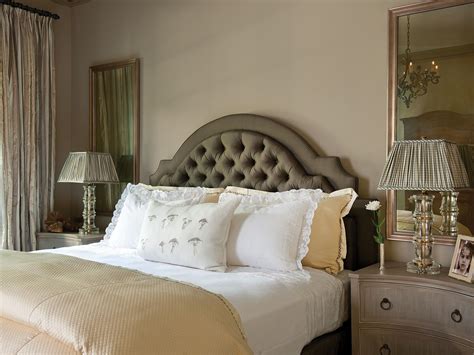 Italian Bedroom Furniture and Interior Style