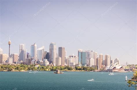 Sydney skyline – Stock Editorial Photo © mdurinik #61343569