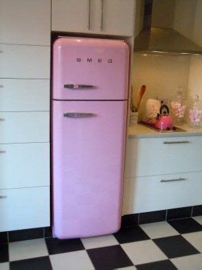 SMEG retro range Fridge/ freezer - Pink R 10 000.00 (paid R 22 000.00 ...