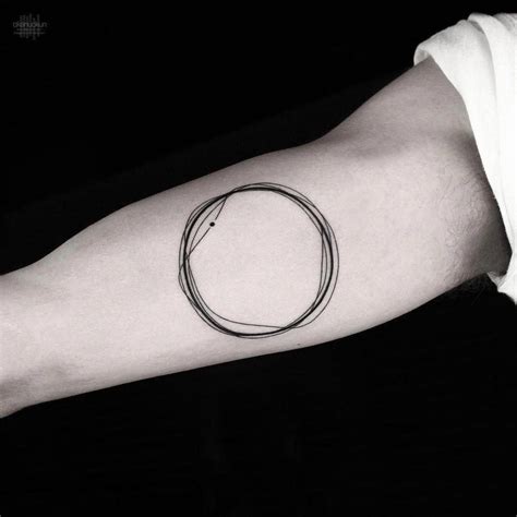 minimalist tattoo ideas #Minimalisttattoos | Circle tattoos, Circle tattoo, Line art tattoos