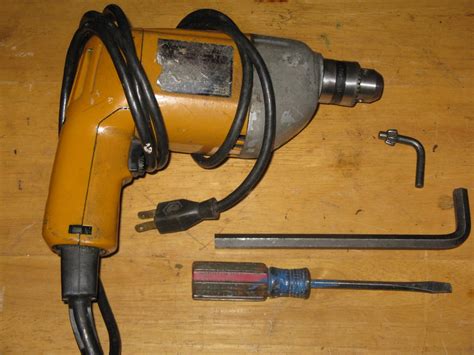 Drill Chuck Replacement : 7 Steps (with Pictures) - Instructables