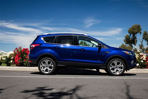 2018 Ford Escape Titanium 0-60 Times, Top Speed, Specs, Quarter Mile, and Wallpapers ...