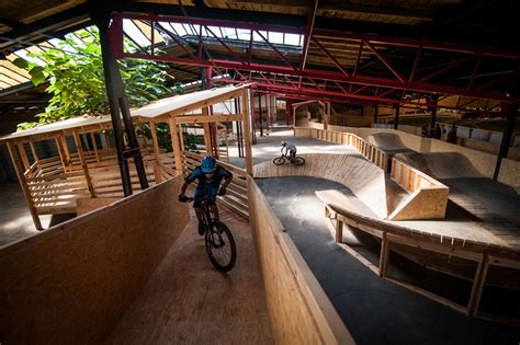 Stride - Strasbourg Indoor Bike Park