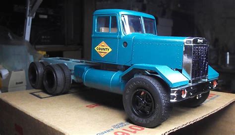 Autocar Dump Truck -- Plastic Model Truck Kit -- 1/25 Scale -- #1150 pictures by GTClassicPlastic