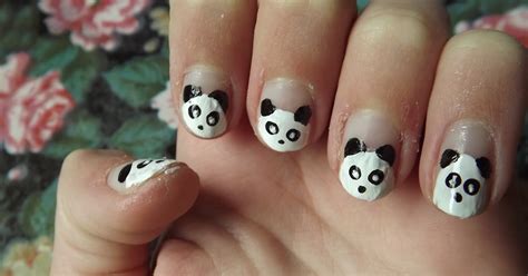 Skinny love: How to do panda nails