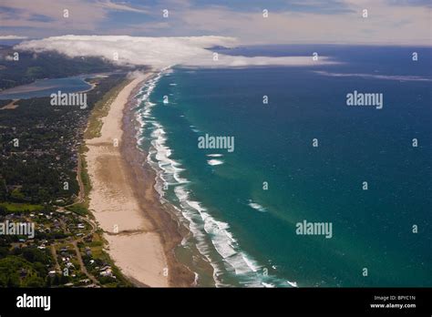 MANZANITA, OREGON, USA - Manzanita Beach and Pacific Ocean surf on ...