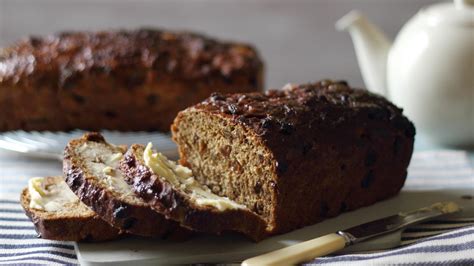 Malt loaf recipe - BBC Food