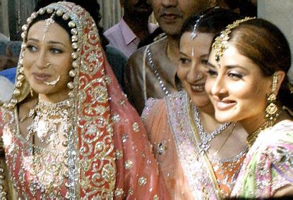 Celebrity Weddings: Karisma Kapoor Wedding and Mehndi Pics