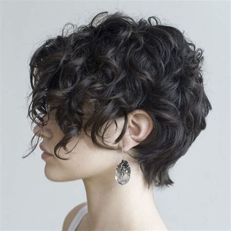 50 Curly Pixie Cut Ideas for All Face Shapes in 2024