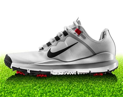 Nike TW' 13 - Tiger Woods' New Golf Shoes | Golf shoes, New golf ...