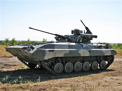 For the first time the Ukrainian armed forces captured a rare Russian Berezhok BMP-2M with a ...