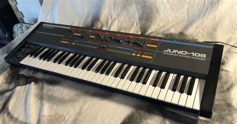 Roland Juno-106 Vintage Analog Synthesizer in 2020 | Roland juno, Synthesizer, Juno