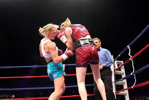 Women's Boxing - Greatest Knockouts on the Net in women's boxing - part 1