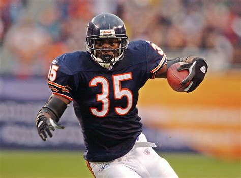 Chicago Bears: 15 greatest running backs of all time - Page 7