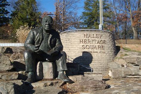 Alex Haley Statue: Knoxville Attractions Review - 10Best Experts and Tourist Reviews