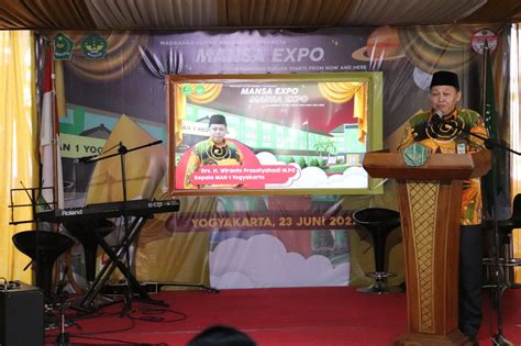 MAN 1 Yogyakarta | MAN 1 Yogyakarta Laksanakan Pembagian Raport, Kelas ...